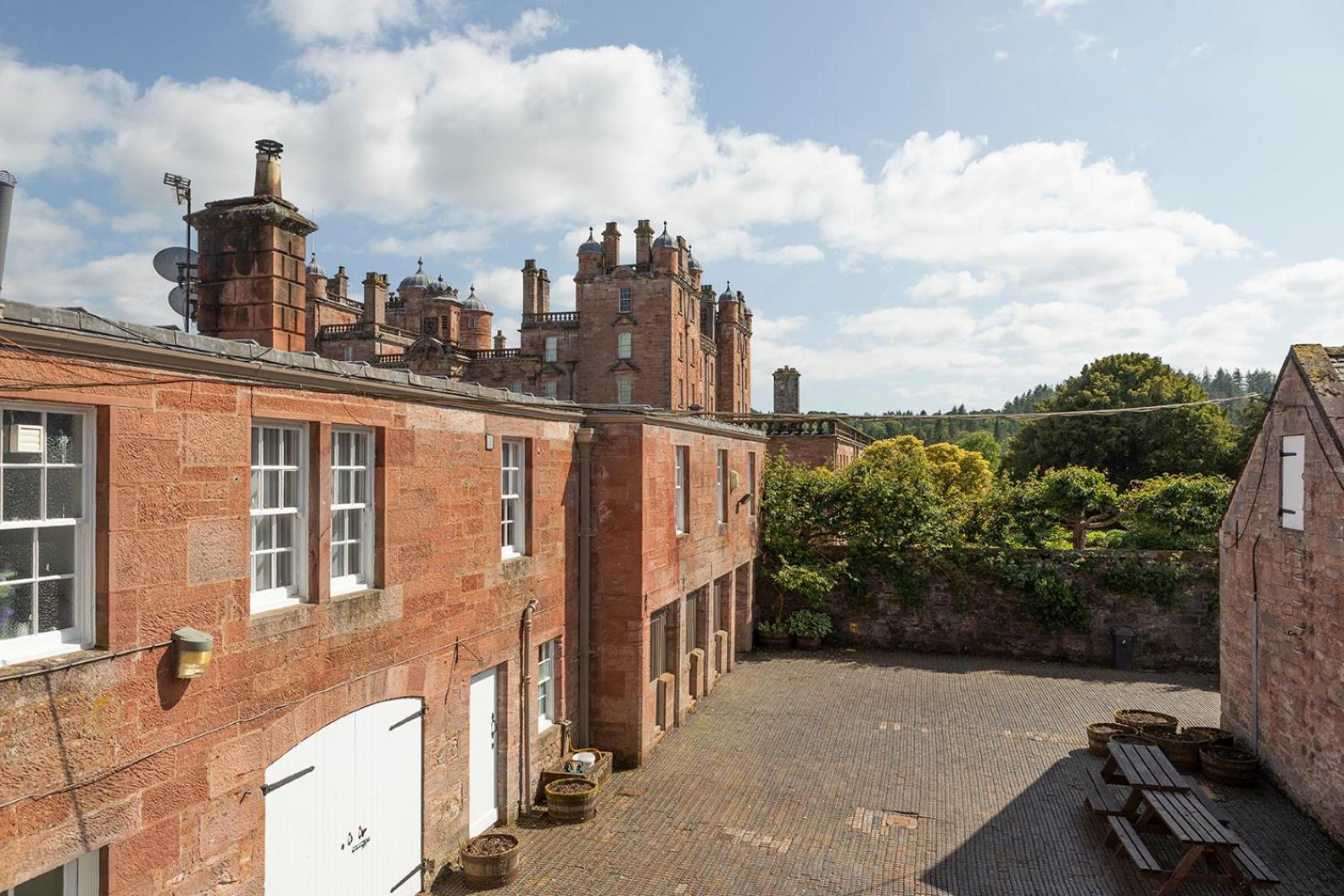 Stableyard Studio: Drumlanrig Castle ソーンヒル エクステリア 写真